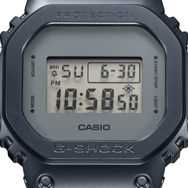 Casio,G-SHOCK 49.60x43.20mm,49.60x43.20mm,Resin,Stainless Steel,Grey,Quartz,Countdown,Chronograph,Month,Date,Hardlex,Square,GM5600MF,GM5600MF-2