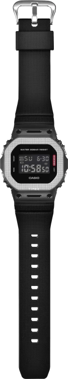 Casio,5600 49.60x43.20mm,49.60x43.20mm,Resin,Stainless Steel,Black,Quartz,Countdown,Chronograph,Month,Date,Hardlex,Square,GM5600BM,GM5600BM-1