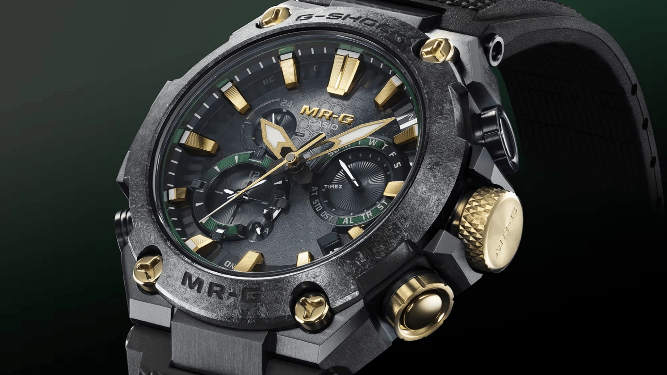 Casio,MR-G 54.70x49.80mm,54.70x49.80mm,Titanium,Black,Quartz,Countdown,Chronograph,Date,Day,Sapphire,Crystal Glass,Round,MRG,MRG-B2000RG-3A