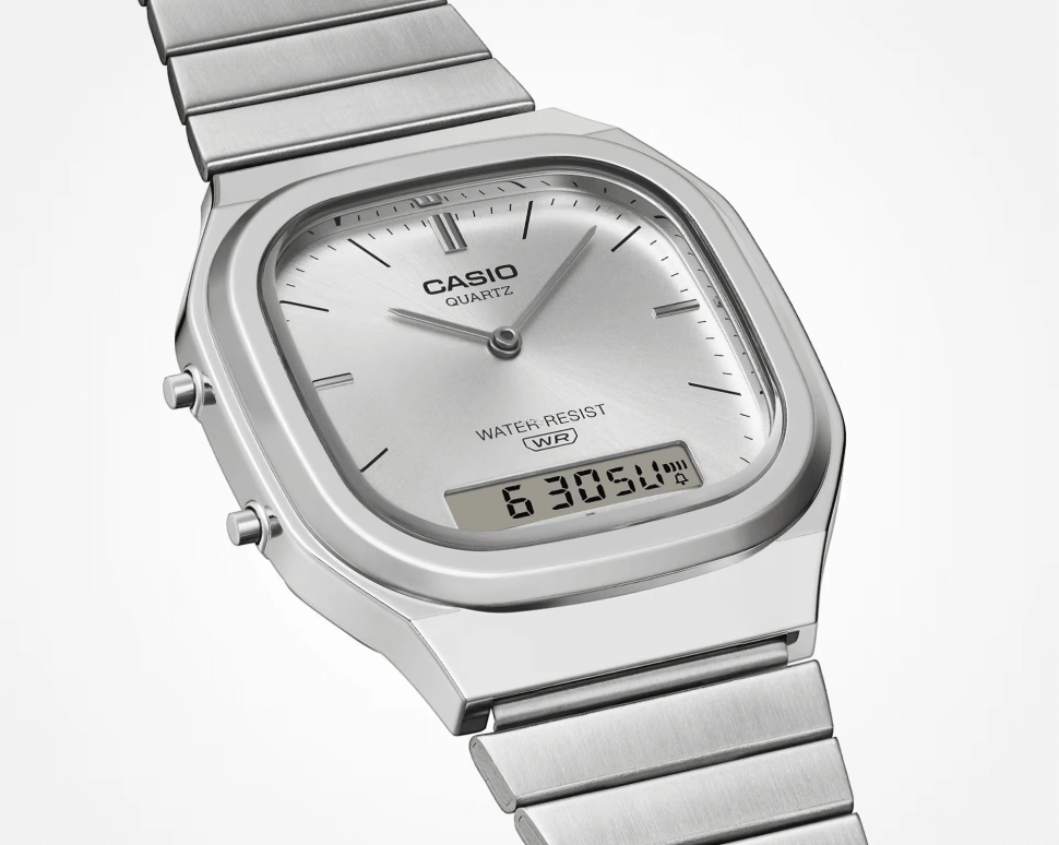 Casio,VINTAGE 40.90x35.80mm,40.90x35.80mm,Resin,Silver,Quartz,Chronograph,Month,Date,Day,Plexi,Glass,Square,AQ240E,AQ240E-7A
