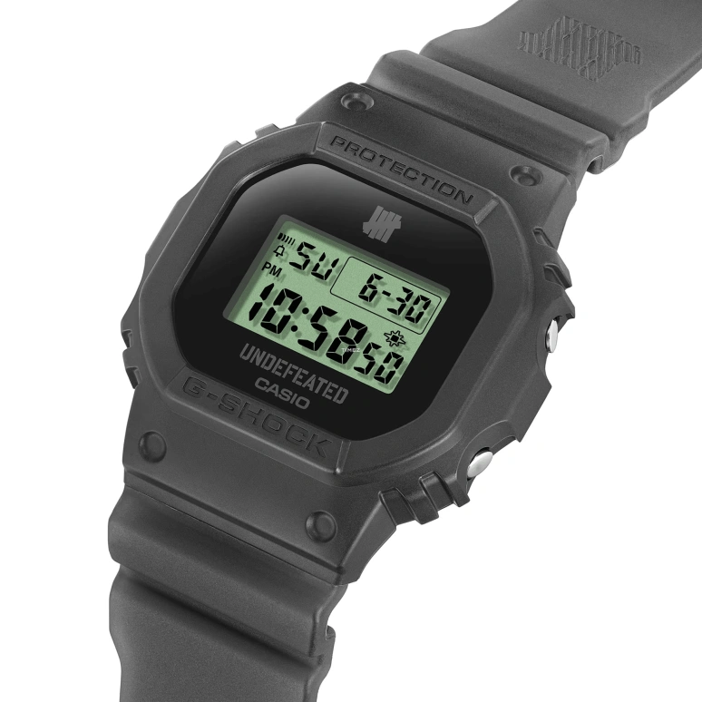 Casio,5600 48.90x43.80mm,48.90x43.80mm,Bio-sourced,Resin,Carbon,Black,Green,Quartz,Countdown,Chronograph,Month,Date,Hardlex,Square,DWE5600UD,DWE5600UD-1