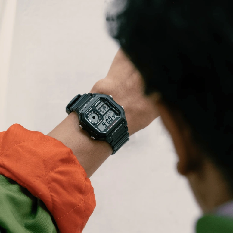 Casio,DIGITAL 45x42.10mm,45x42.10mm,Resin,Black,Grey,Quartz,Chronograph,Month,Date,Day,Plexi,Cushion,AE1200WH,AE1200WH-1A