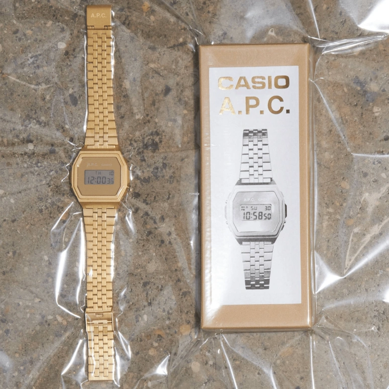 Casio,VINTAGE 39.60x38mm,39.60x38mm,Stainless Steel,Gold,Quartz,Chronograph,Date,Day,Hour Strike,Hardlex,Square,A1000ACG,A1000ACG-9