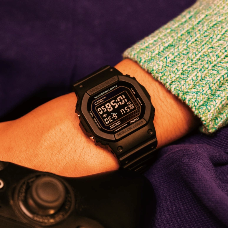 Casio,G-SHOCK 48.90x42.80mm,48.90x42.80mm,Bio-sourced,Resin,Rainbow,Black,Quartz,Countdown,Chronograph,Month,Date,Hardlex,Square,DW5600RW,DW5600RW-1