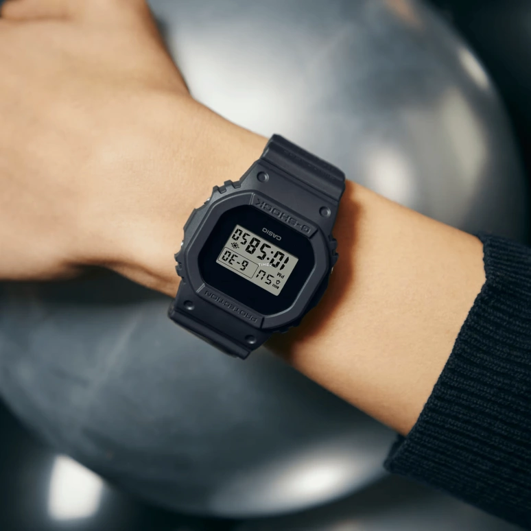 Casio,G-SHOCK 48.90x43.80mm,48.90x43.80mm,Bio-sourced,Resin,Black,Quartz,Countdown,Chronograph,Month,Date,Hardlex,Square,DWE5657RE,DWE5657RE-1