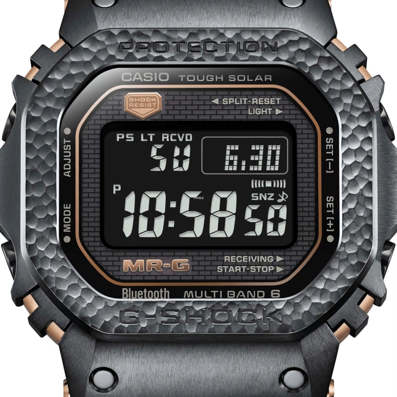 Casio,MR-G 49.40x43.20mm,49.40x43.20mm,Titanium,Black,Quartz,Countdown,Chronograph,Month,Date,Sapphire,Crystal Glass,Square,MRGB5000HT,MRGB5000HT-1
