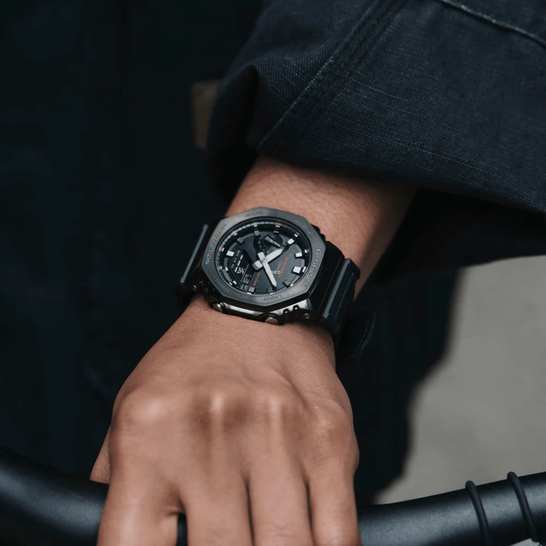 Casio,G-STEEL 44.40mm,44.40mm,Resin,Stainless Steel,Black,Quartz,Countdown,Chronograph,Month,Date,Hardlex,Round,GM2100CB,GM2100CB-1A