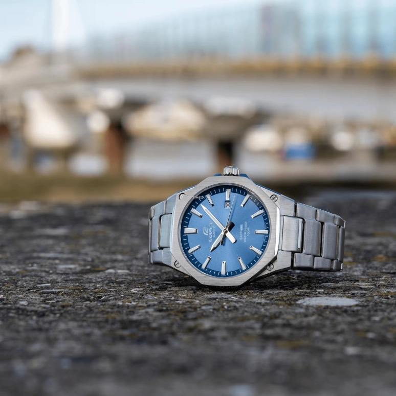Casio,EDIFICE 44.80x39.90mm,44.80x39.90mm,Stainless Steel,Blue,Quartz,Day,Sapphire,Crystal Glass,EFRS108D,EFRS108D-2AV