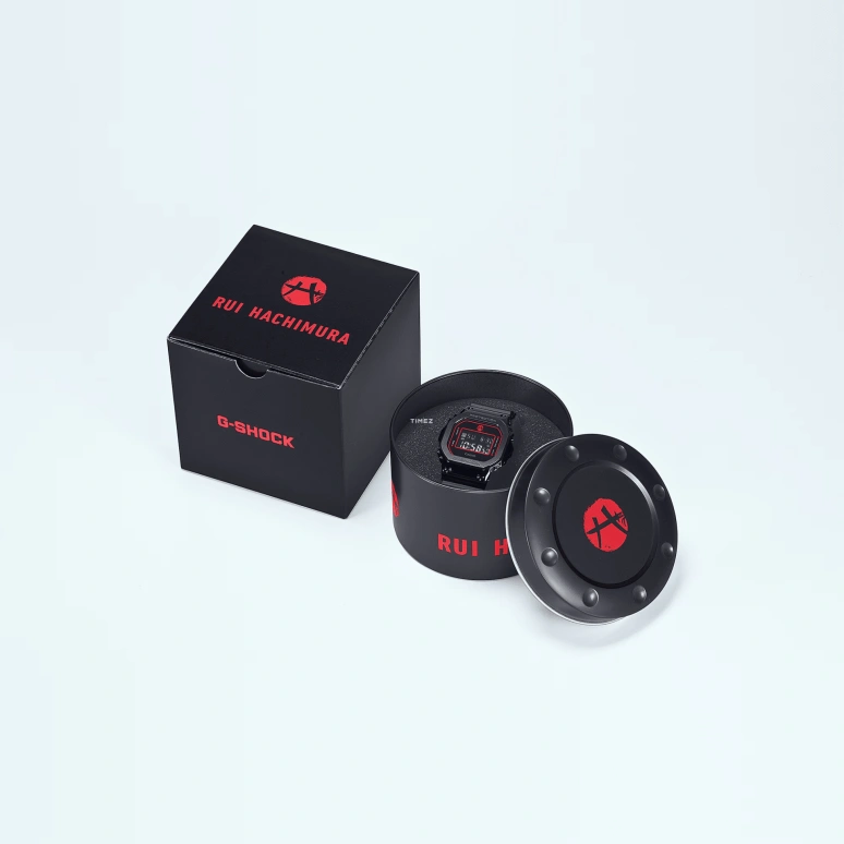 Casio,G-SHOCK 49.60x43.20mm,49.60x43.20mm,Resin,Stainless Steel,Dual,Black,Red,Quartz,Countdown,Chronograph,Month,Date,Hardlex,Square,GM5600RH,GM5600RH-1