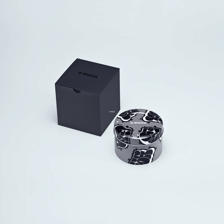 Casio,5600 48.90x42.80mm,48.90x42.80mm,Resin,Stainless Steel,Black,Quartz,Countdown,Chronograph,Month,Date,Hardlex,Square,DW5000SS,DW5000SS-1