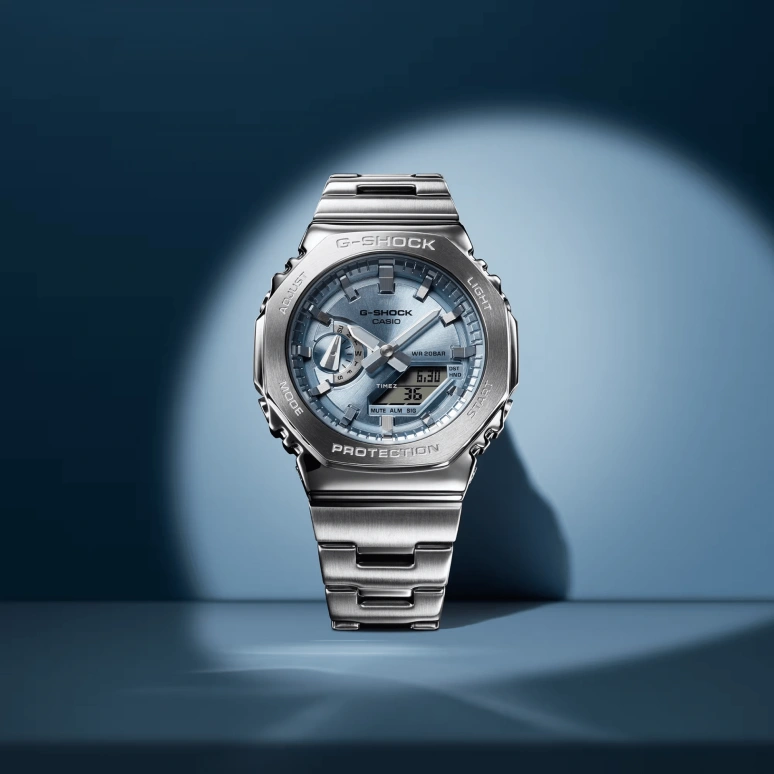 Casio,G-SHOCK 44.40mm,44.40mm,Stainless Steel,Ice Blue,Quartz,Countdown,Chronograph,Month,Date,Sapphire,Octagon,GM2110D,GM2110D-2A