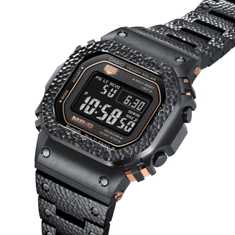 Casio,MR-G 49.40x43.20mm,49.40x43.20mm,Titanium,Black,Quartz,Countdown,Chronograph,Month,Date,Sapphire,Crystal Glass,Square,MRGB5000HT,MRGB5000HT-1