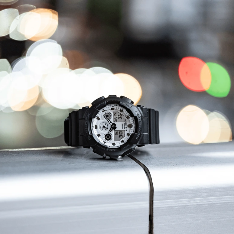 Casio,G-SHOCK 51.20mm,51.20mm,Resin,White,Quartz,Countdown,Chronograph,Month,Date,Hardlex,Round,GA100WD,GA100WD-1A