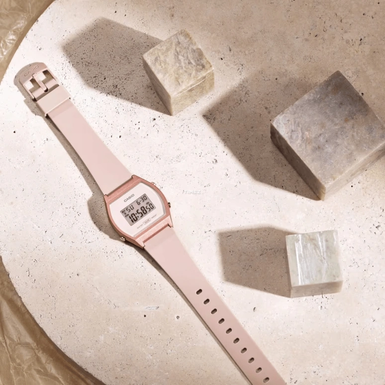 Casio,DIGITAL 38.90x35mm,38.90x35mm,Resin,Pink,Quartz,Countdown,Chronograph,Month,Date,Plexi,Glass,Tonneau,LW204,LW204-4A