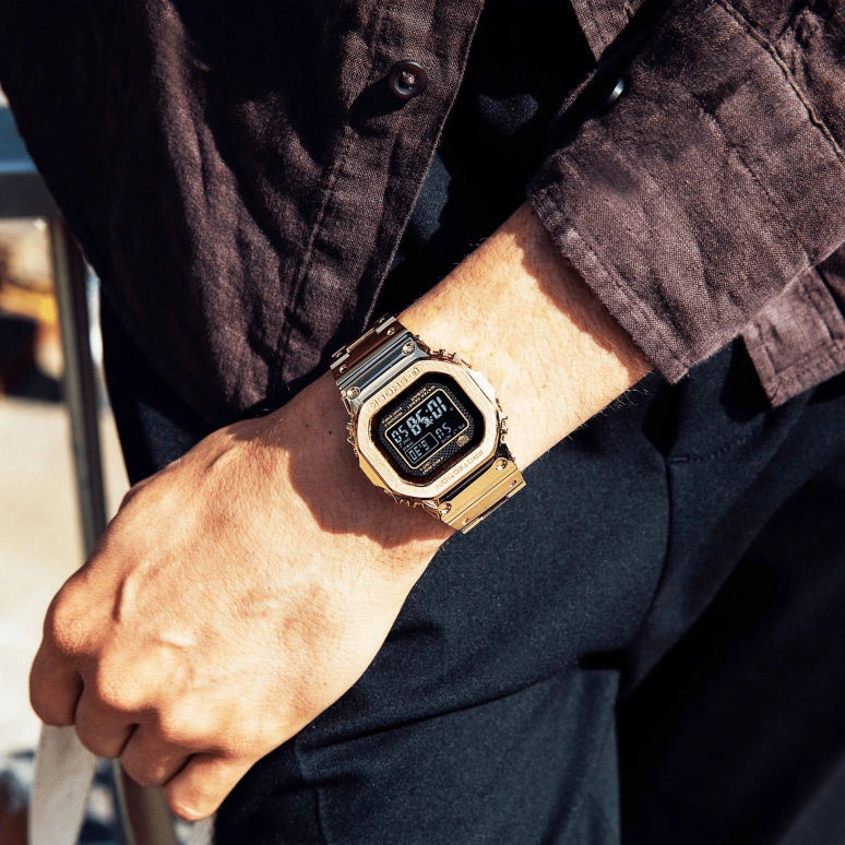 Casio,G-SHOCK 49.30x43.20mm,49.30x43.20mm,Stainless Steel,Black,Quartz,Countdown,Chronograph,Perpetual Calendar,Month,Hardlex,Square,GMW,GMW-B5000GD-9