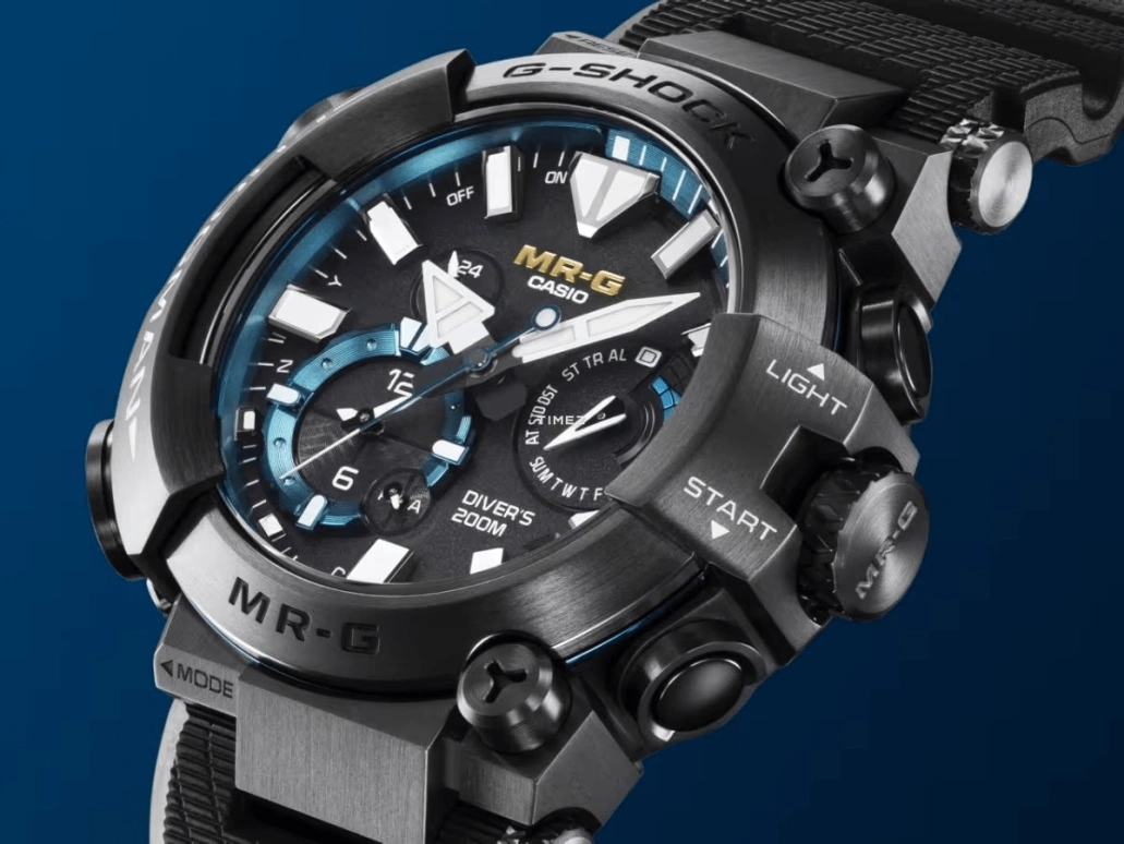 Casio,MR-G 56x49.70mm,56x49.70mm,Titanium,Black,Quartz,Countdown,Chronograph,Month,Date,Sapphire,Glass,Round,MRGBF1000R,MRGBF1000R-1A