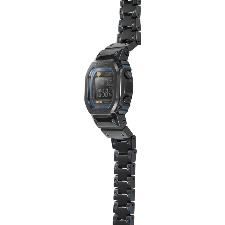 Casio,MR-G 49.40x43.20mm,49.40x43.20mm,Titanium,Cobalt Alloy,Black,Blue,Quartz,Countdown,Chronograph,Month,Date,Sapphire,Crystal Glass,Square,MRGB5000BA,MRGB5000BA-1