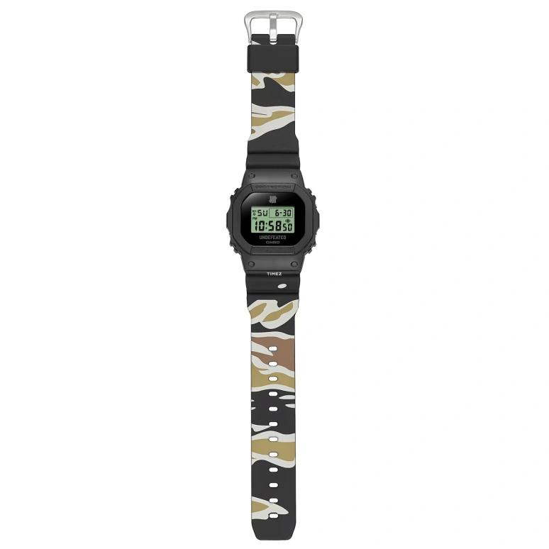 Casio,5600 48.90x43.80mm,48.90x43.80mm,Bio-sourced,Resin,Carbon,Black,Green,Quartz,Countdown,Chronograph,Month,Date,Hardlex,Square,DWE5600UD,DWE5600UD-1