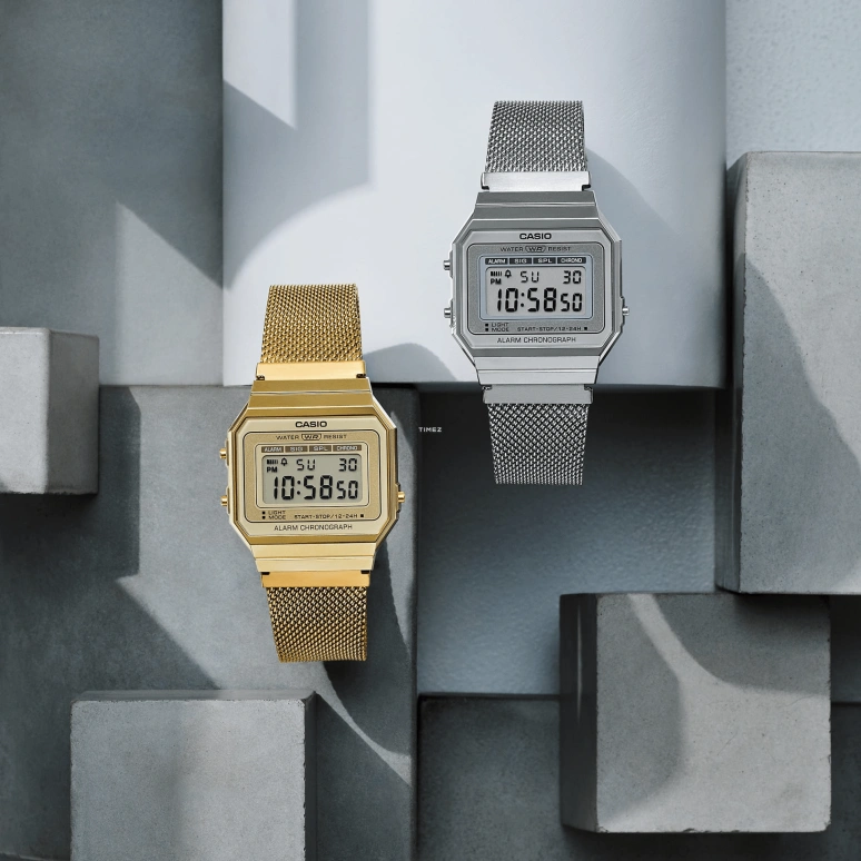 Casio,VINTAGE 37.40x35.50mm,37.40x35.50mm,Resin,Silver,Quartz,Chronograph,Date,Day,Hour Strike,Hardlex,Cushion,A700WM,A700WM-7AVT