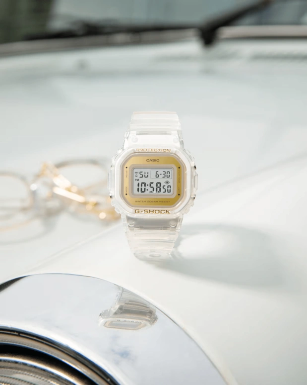 Casio,G-SHOCK 45.70x40.50mm,45.70x40.50mm,Resin,Gold,Grey,Quartz,Countdown,Chronograph,Month,Date,Hardlex,Square,GMDS5600SG,GMDS5600SG-7