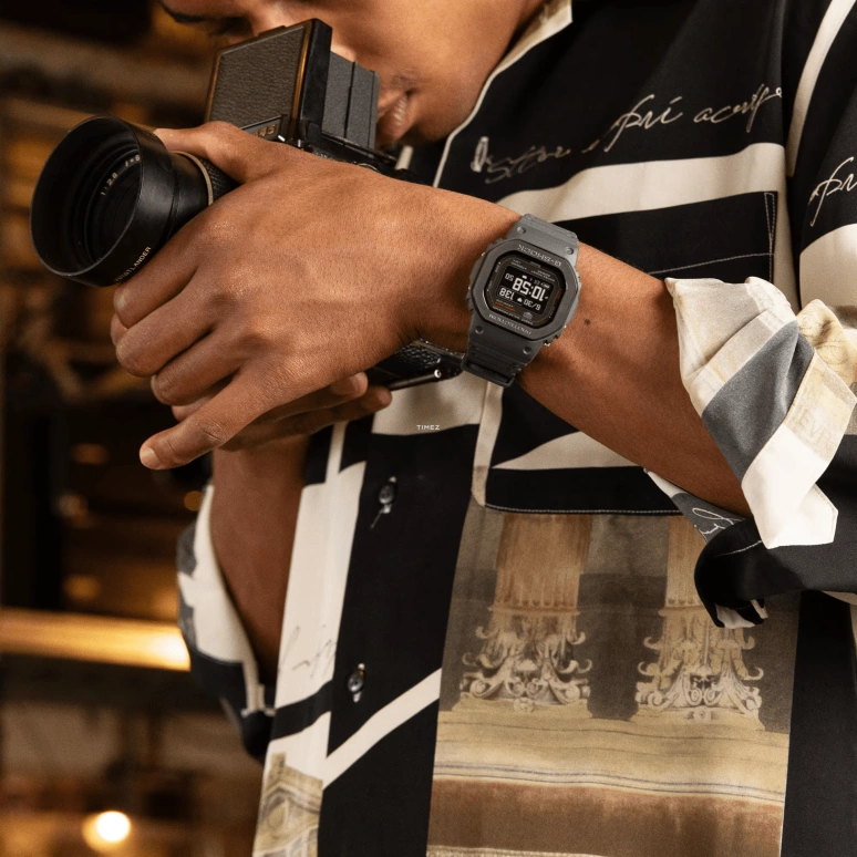 Casio,G-SHOCK 51.10x44.50mm,51.10x44.50mm,Bio-sourced,Black,Quartz,Chronograph,Moonphase,Month,Date,Hardlex,Square,DW,DW-H5600MB-8