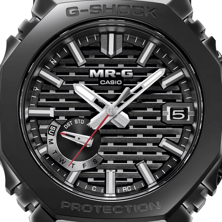 Casio,MR-G 49.50x44.40mm,49.50x44.40mm,Titanium,Cobalt Alloy,Black,Quartz,Date,Day,Retrograde,Anti-magnetic,Sapphire,Crystal Glass,Octagon,MRGB2100B,MRGB2100B-1A