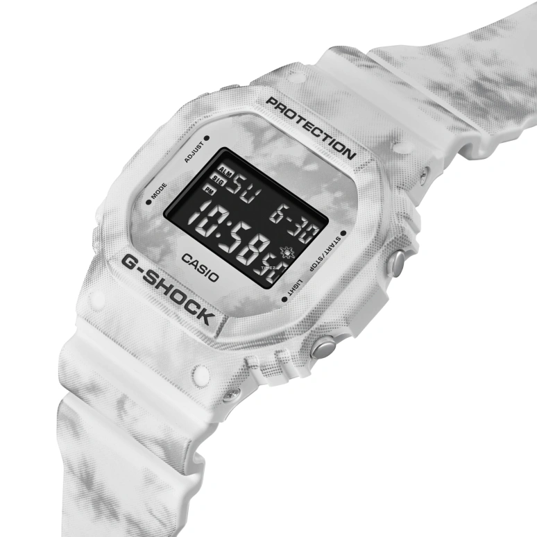 Casio,G-SHOCK 48.90x42.80mm,48.90x42.80mm,Resin,Black,White,Grey,Quartz,Countdown,Chronograph,Month,Date,Hardlex,Square,DW5600GC,DW5600GC-7