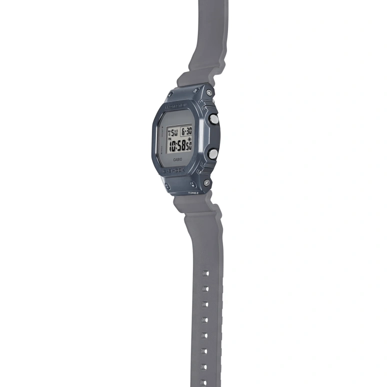 Casio,G-SHOCK 49.60x43.20mm,49.60x43.20mm,Resin,Stainless Steel,Grey,Quartz,Countdown,Chronograph,Month,Date,Hardlex,Square,GM5600MF,GM5600MF-2