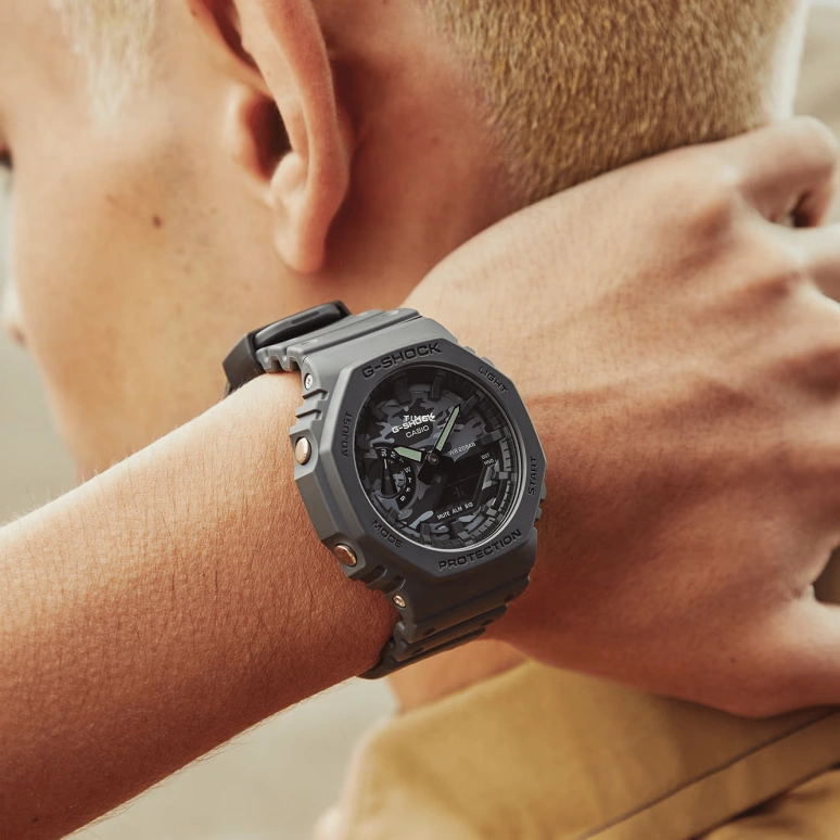 Casio,G-SHOCK 48.50x45.40mm,48.50x45.40mm,Carbon,Resin,Black,Grey,Quartz,Countdown,Chronograph,Month,Date,Hardlex,Octagon,GA2100CA,GA2100CA-8A