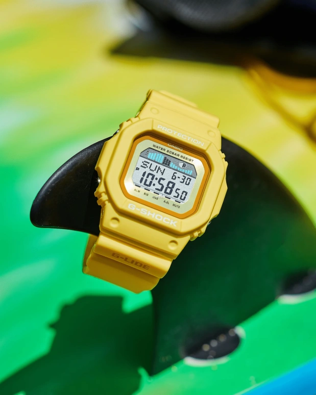 Casio,G-LIDE 46.70x43.20mm,46.70x43.20mm,Resin,Yellow,Grey,Quartz,Countdown,Chronograph,Month,Date,Hardlex,Square,GLX5600RT,GLX5600RT-9