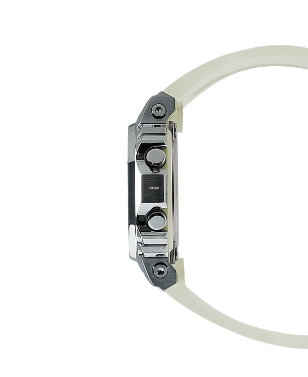 Casio,5600 43.80x38.40mm,43.80x38.40mm,Resin,Stainless Steel,Silver,Quartz,Countdown,Chronograph,Month,Date,Hardlex,Square,GMS5600SK,GMS5600SK-7