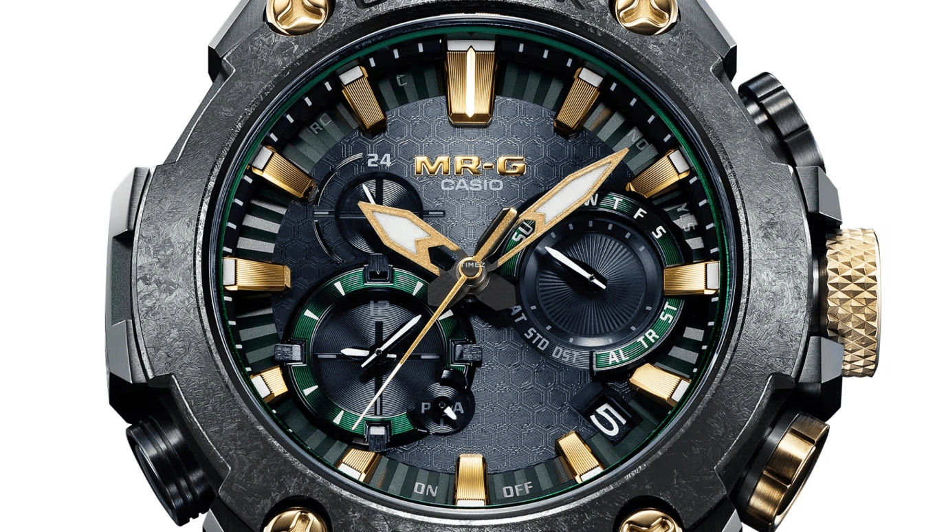 Casio,MR-G 54.70x49.80mm,54.70x49.80mm,Titanium,Black,Quartz,Countdown,Chronograph,Date,Day,Sapphire,Crystal Glass,Round,MRG,MRG-B2000RG-3A