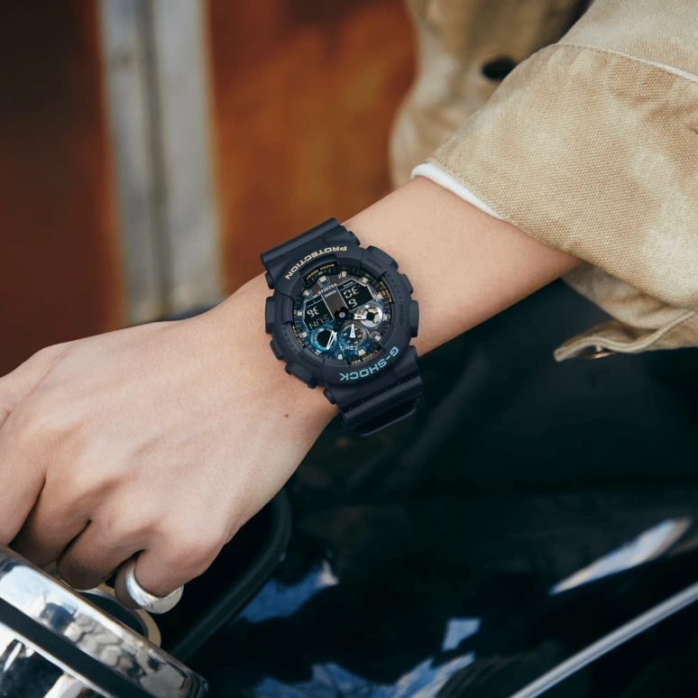 Casio,G-Shock GA-100 55x51.20mm,55x51.20mm,Resin,Gradient,Green,Black,Quartz,Countdown,Chronograph,Month,Date,Hardlex,Round,GA100RC,GA100RC-1A