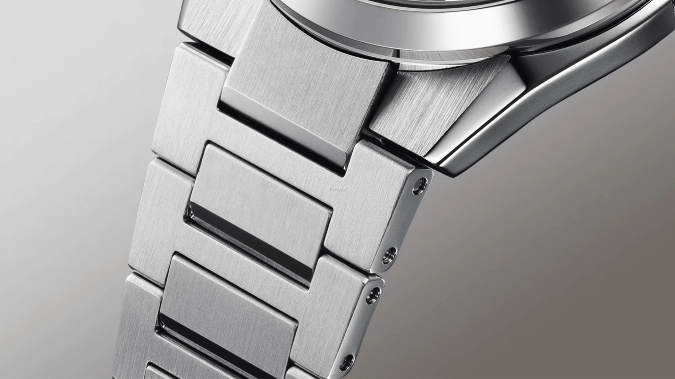 Casio,EDIFICE 43.50x39mm,43.50x39mm,Stainless Steel,Blue,Automatic,Day,Anti-magnetic,EFK100D,EFK100D-2A