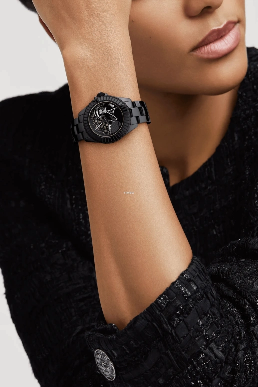 CHANEL,J12 38mm,38mm,Ceramic,Black,Automatic,70hours,In-house Caliber,H9761