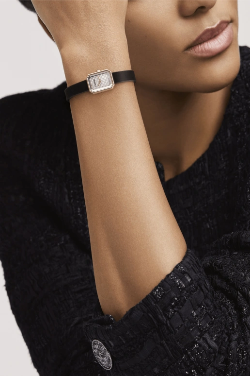 CHANEL,Première 19.70x15.20mm,19.70x15.20mm,Yellow Gold,Silver,Sapphire,Crystal Glass,Rectangular,H6126