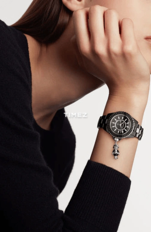 CHANEL,J12 33mm,33mm,White Gold,Ceramic,Black,Quartz,Sapphire,Crystal Glass,Round,H6479