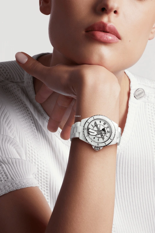 CHANEL,J12 38mm,38mm,Ceramic,Stainless Steel,White,Handwound,Sapphire,Round,H7481