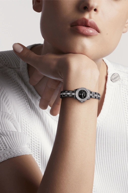 CHANEL,J12 19mm,19mm,Ceramic,Black,Sapphire,Crystal Glass,Round,H5236