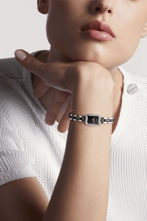 CHANEL,Première 19.70x15.20mm,19.70x15.20mm,Stainless Steel,Black,Sapphire,Crystal Glass,Round,H2163