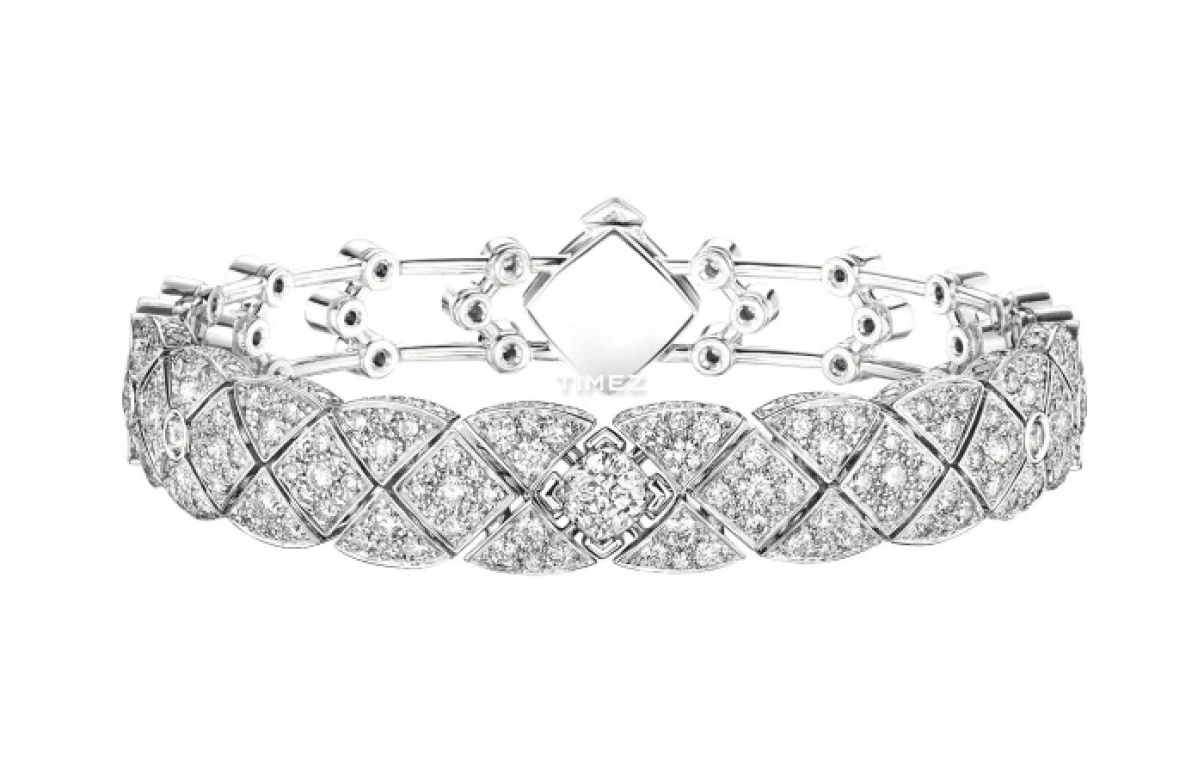 CHANEL,Other ,White Gold,White,Quartz,Square,Silver White,SIGNATURE WHITE TIE