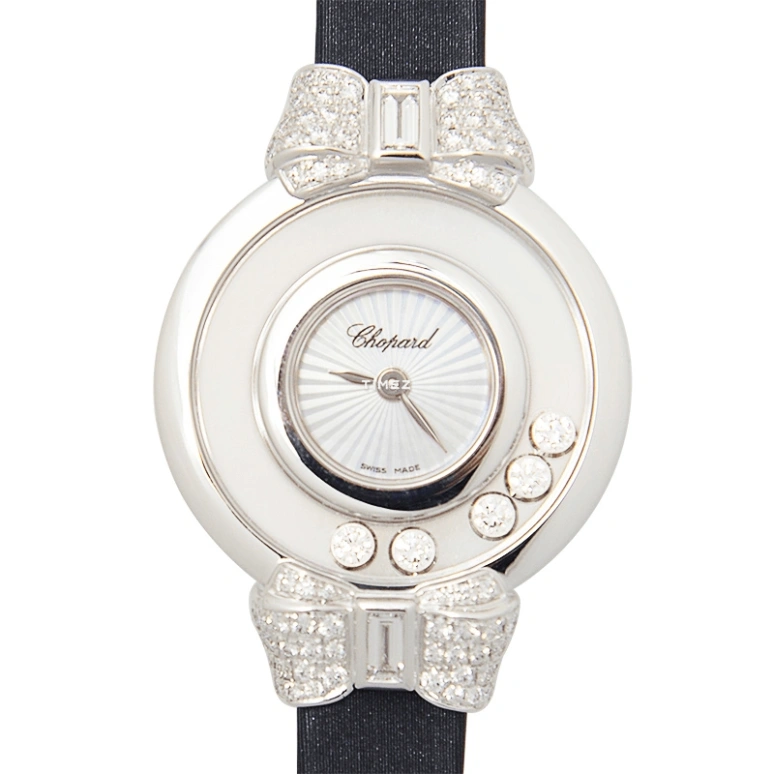 Chopard,Happy Diamonds 25.80mm,25.80mm,White Gold,White,Quartz,Sapphire,Crystal Glass,Round,209425,209425-1001