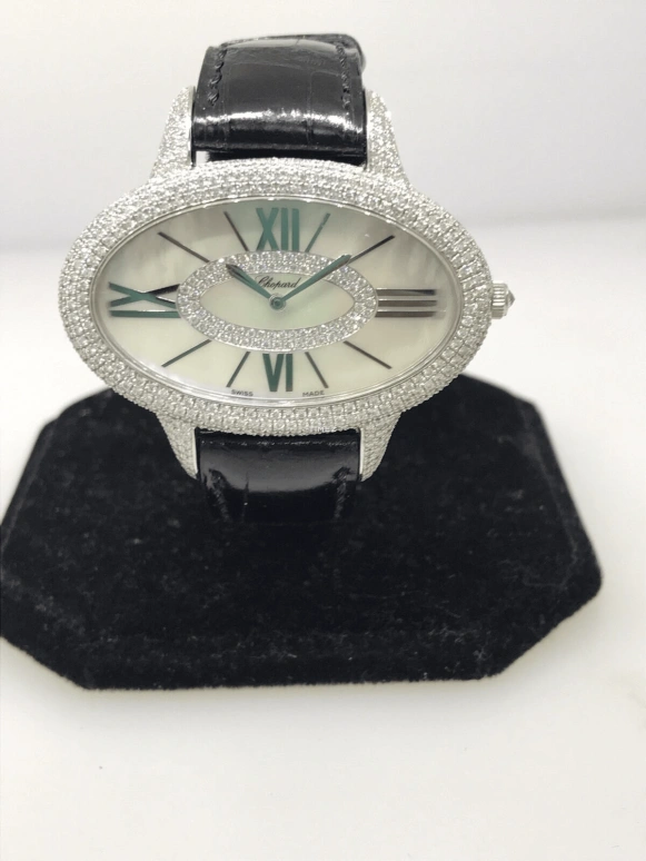 Chopard,Classic ,White Gold,White,Quartz,Sapphire,Oval,139131,139131-1001