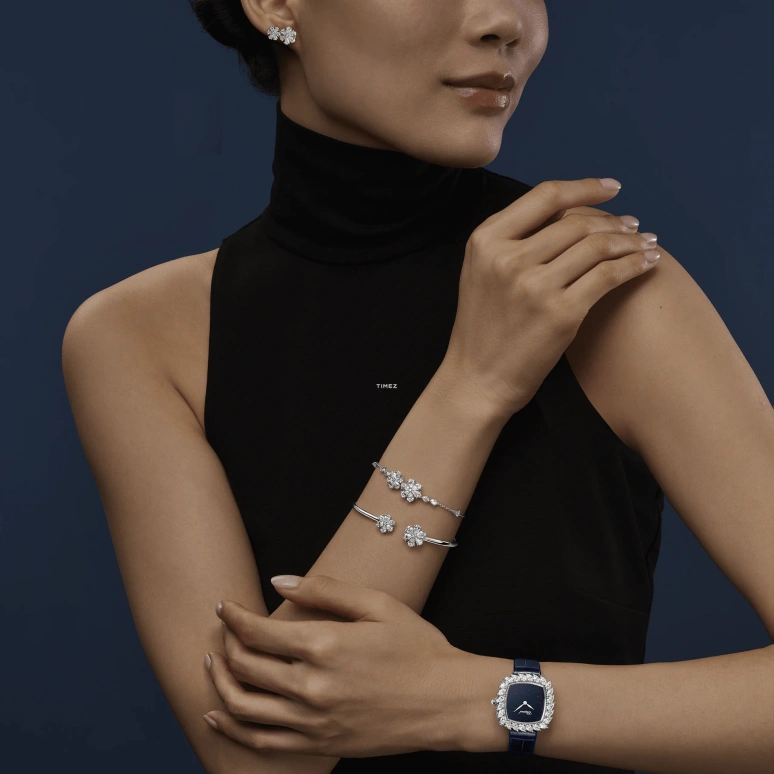 Chopard,L'HEURE DU DIAMANT 33mm,33mm,White Gold,Dark Blue,Automatic,42hours,In-house Caliber,13A387,13A387-1115