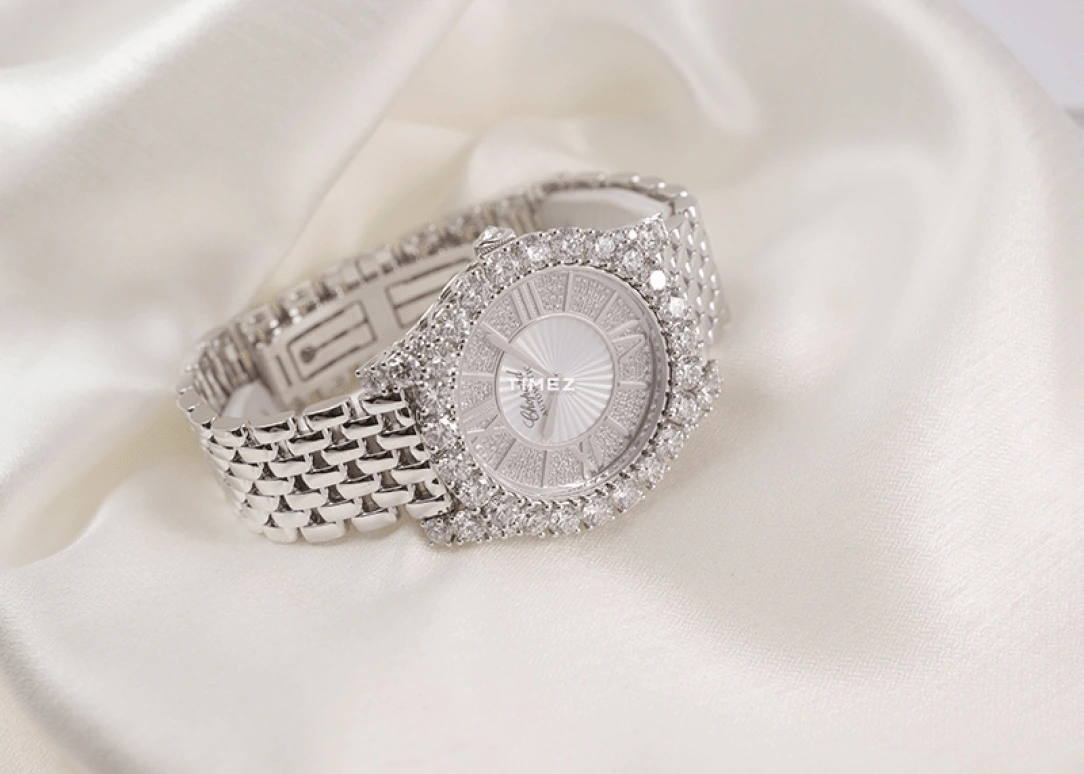 Chopard,High Jewellery 35.70mm,35.70mm,White Gold,Silver,Automatic,Sapphire,Round,109419,109419-1401