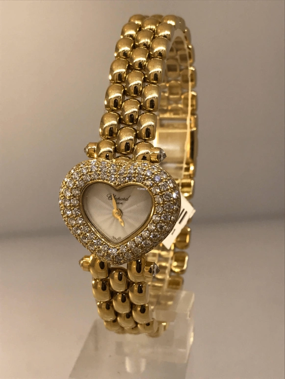 Chopard,Ladies' 19x22mm,19x22mm,Yellow Gold,White,Quartz,Sapphire,Other,10,10/6781-20