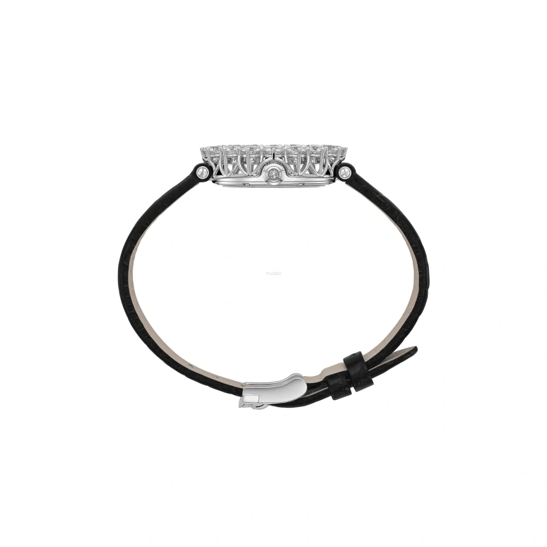 Chopard,L'HEURE DU DIAMANT 30x27mm,30x27mm,White Gold,Silver White,Handwound,Sapphire,Crystal Glass,Oval,13A393,13A393-1106