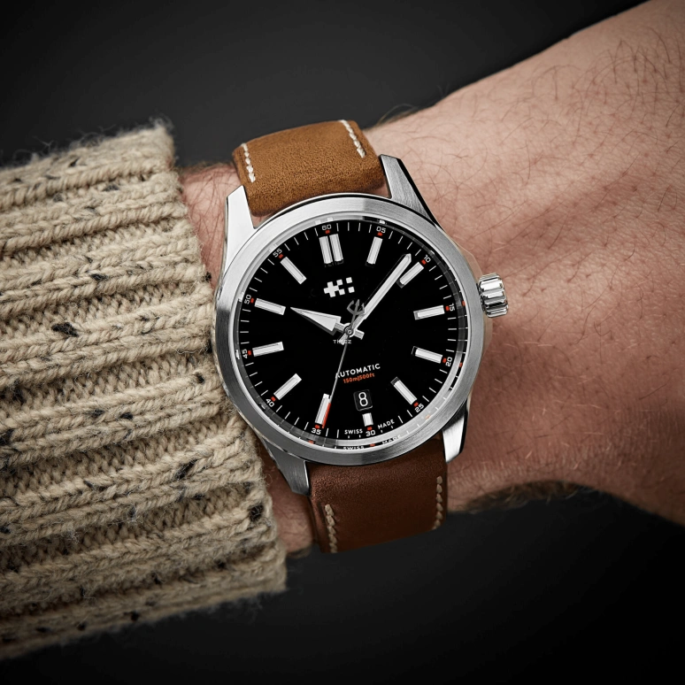 Christopher Ward,C63 39mm,39mm,Stainless Steel,Black,Automatic,Day,38hours,C63,C63-39ADA3-S00K2-VC