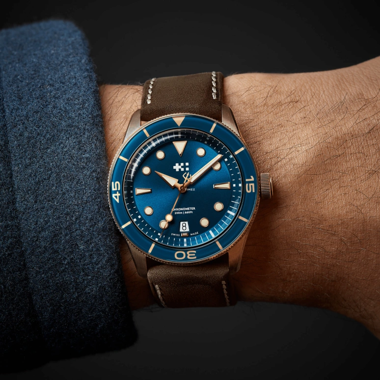 Christopher Ward,C65 41mm,41mm,Bronze,Blue,Automatic,Day,38hours,C65,C65-41ADC2-BPBB0-VT