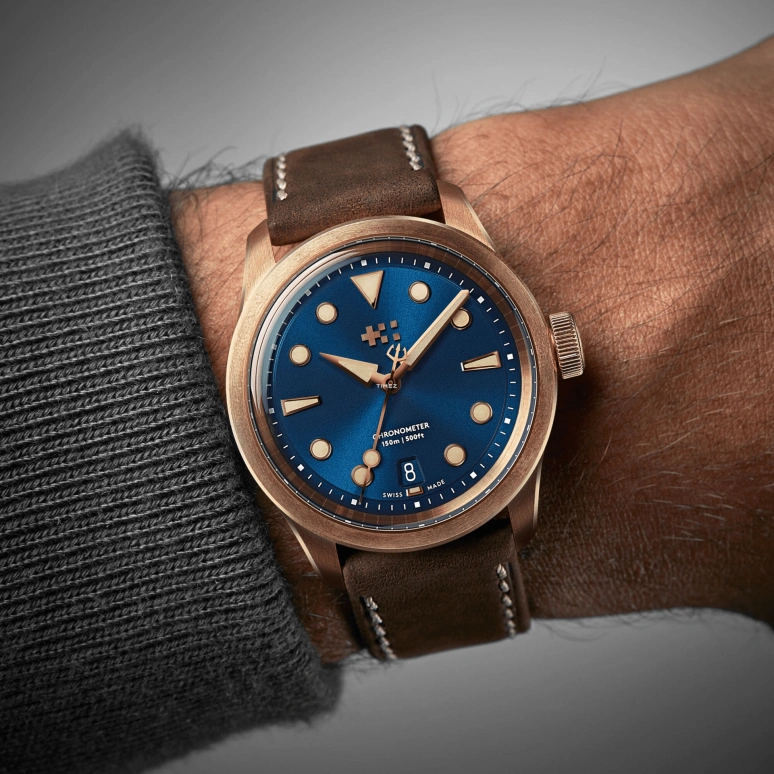 Christopher Ward,C65 38mm,38mm,Bronze,Ocean Blue,Automatic,Day,38hours,C65,C65-38ADC3-B00B0-VT